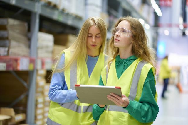 ★急募★磯子☆軽作業♪高時給1,400円★雑貨や玩具の軽作業♪